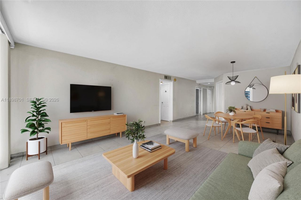 2401 Collins Ave, Unit 507, Miami Beach, FL 33140 Photo