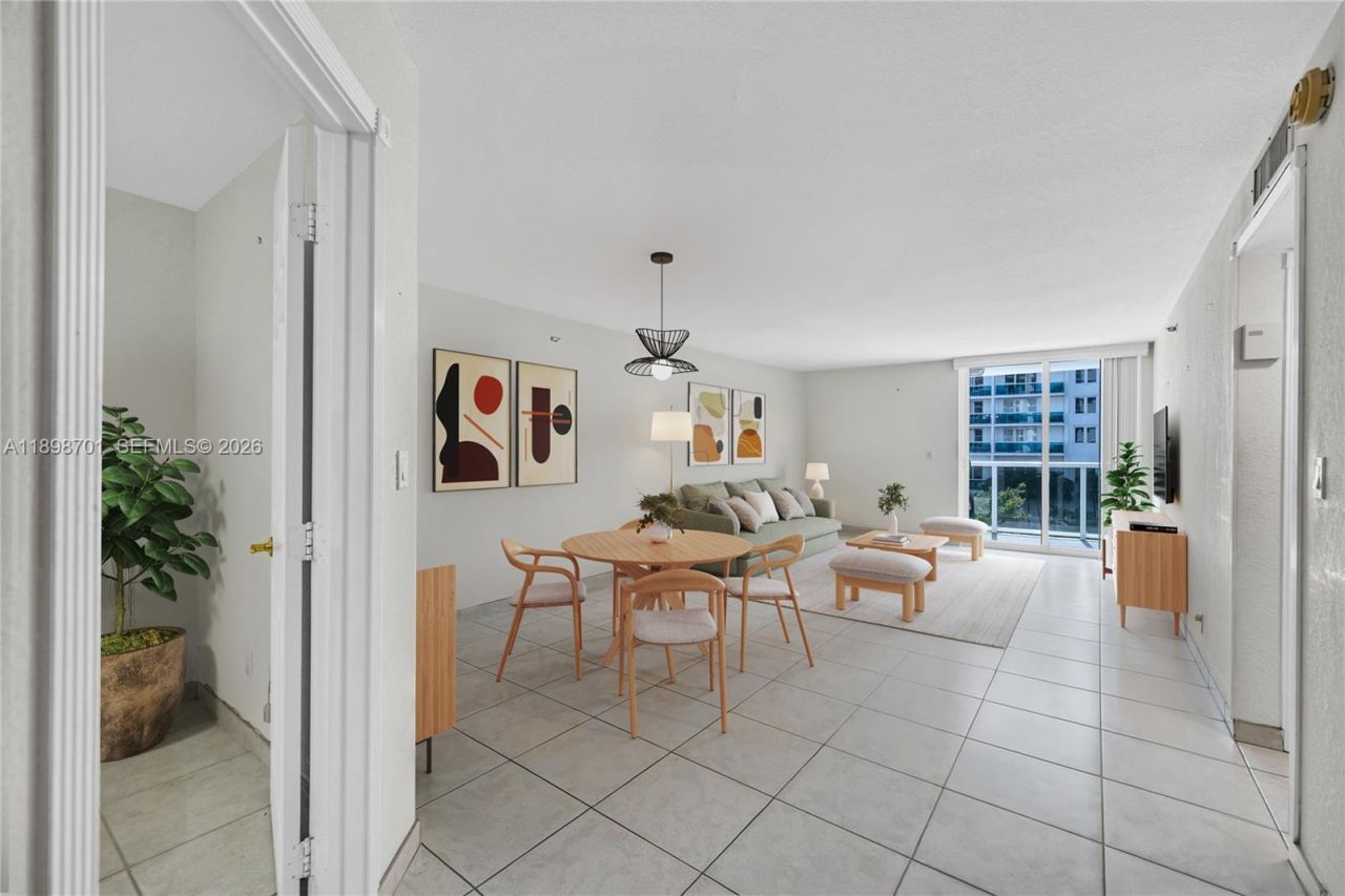 2401 Collins Ave, Unit 507, Miami Beach, FL 33140 Photo