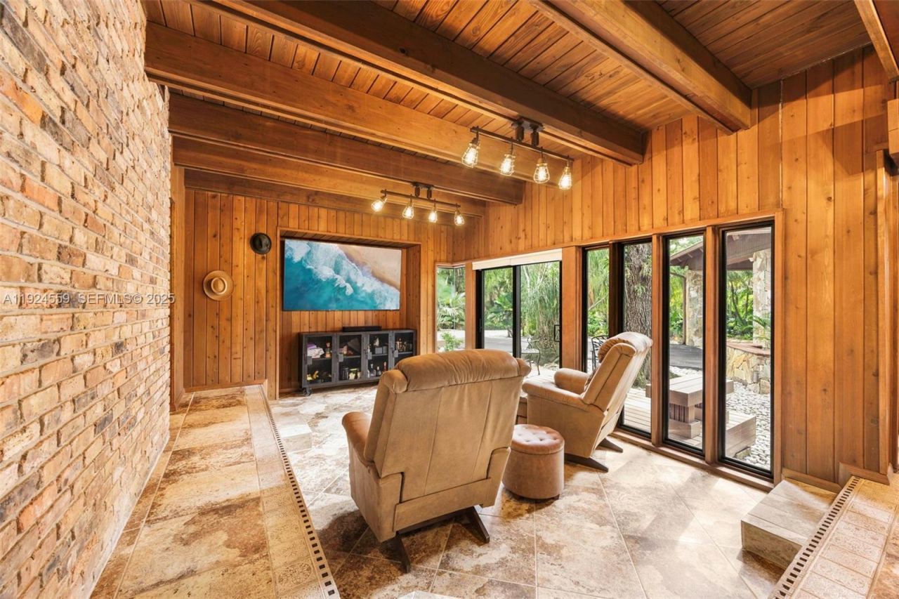 21675 SW 232nd St, Miami, FL 33170 Photo