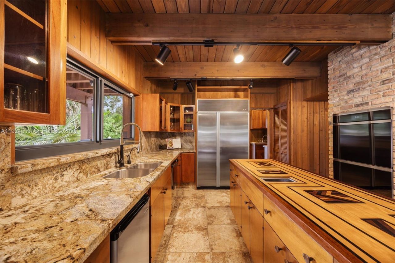 21675 SW 232nd St, Miami, FL 33170 Photo