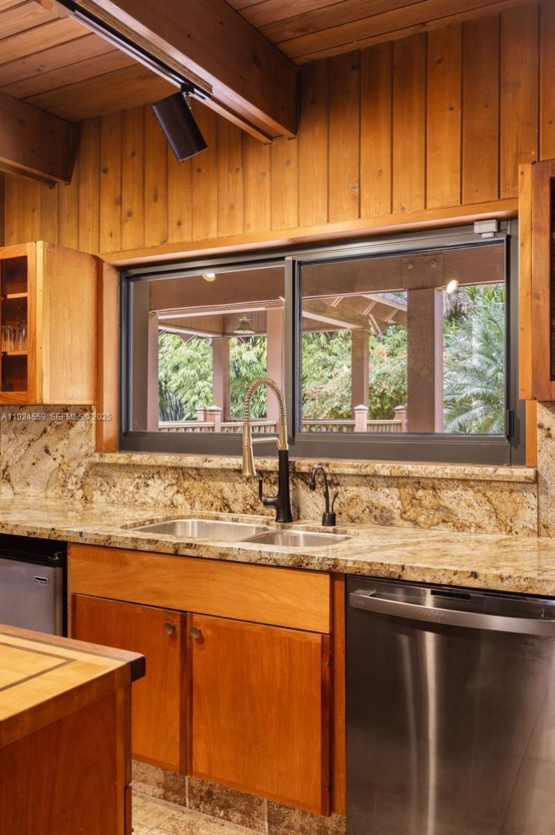 21675 SW 232nd St, Miami, FL 33170 Photo