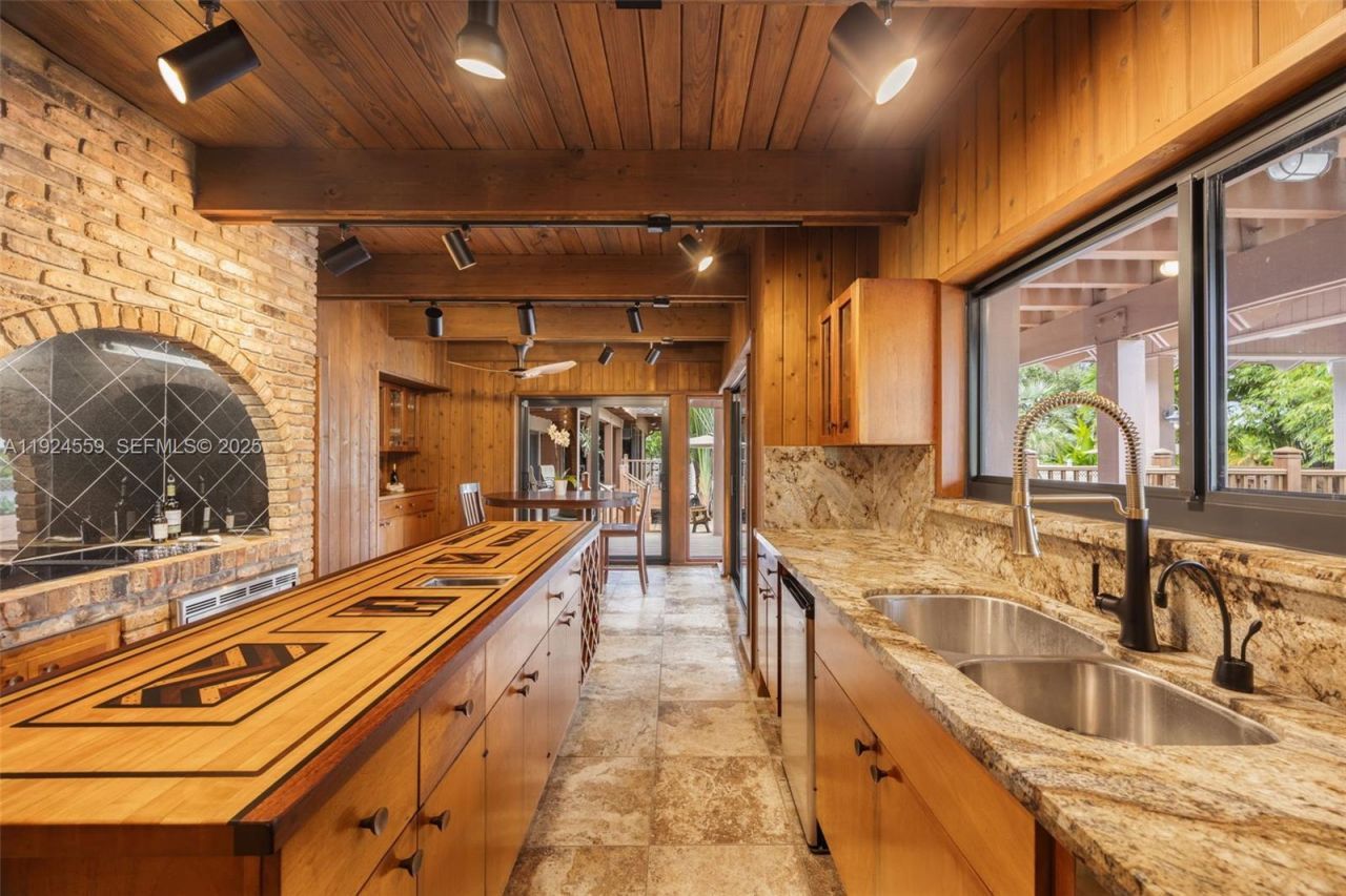 21675 SW 232nd St, Miami, FL 33170 Photo