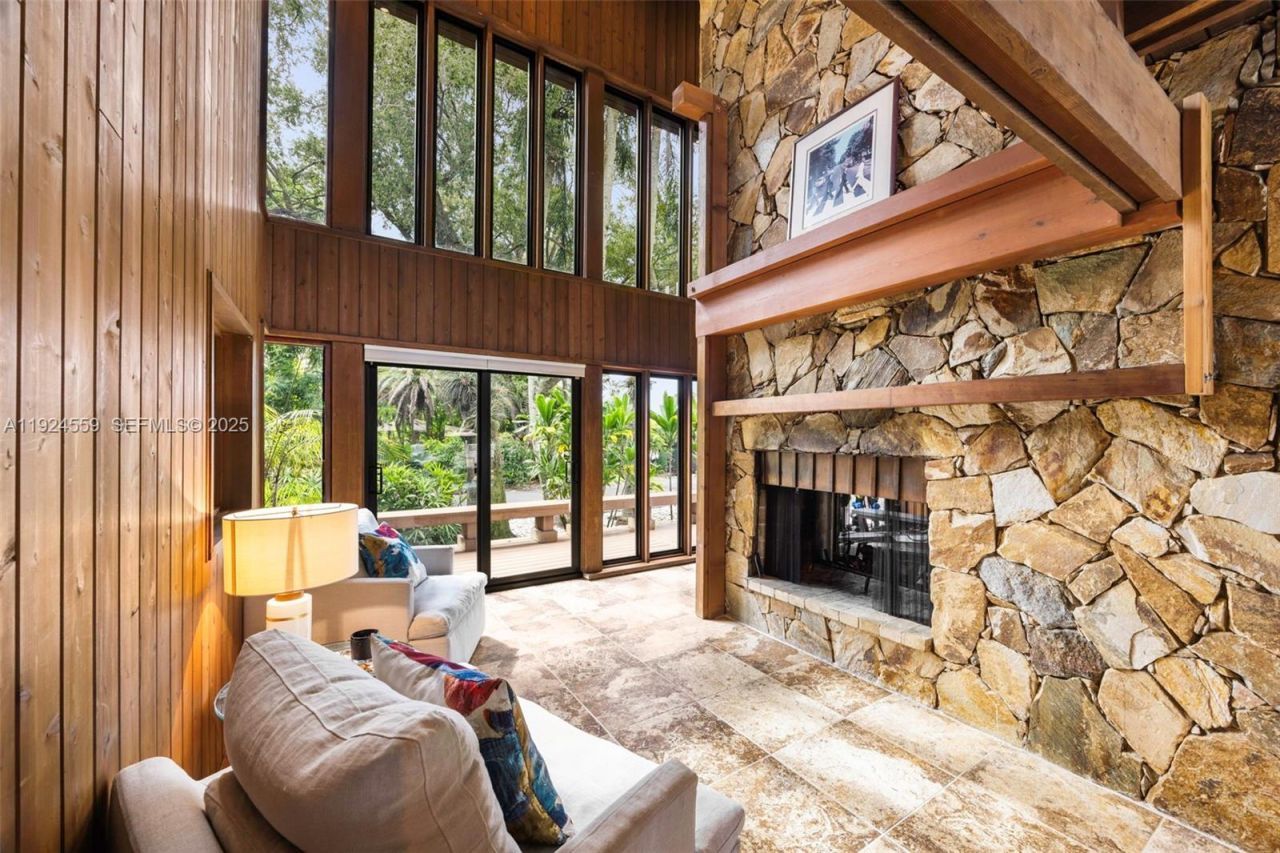 21675 SW 232nd St, Miami, FL 33170 Photo