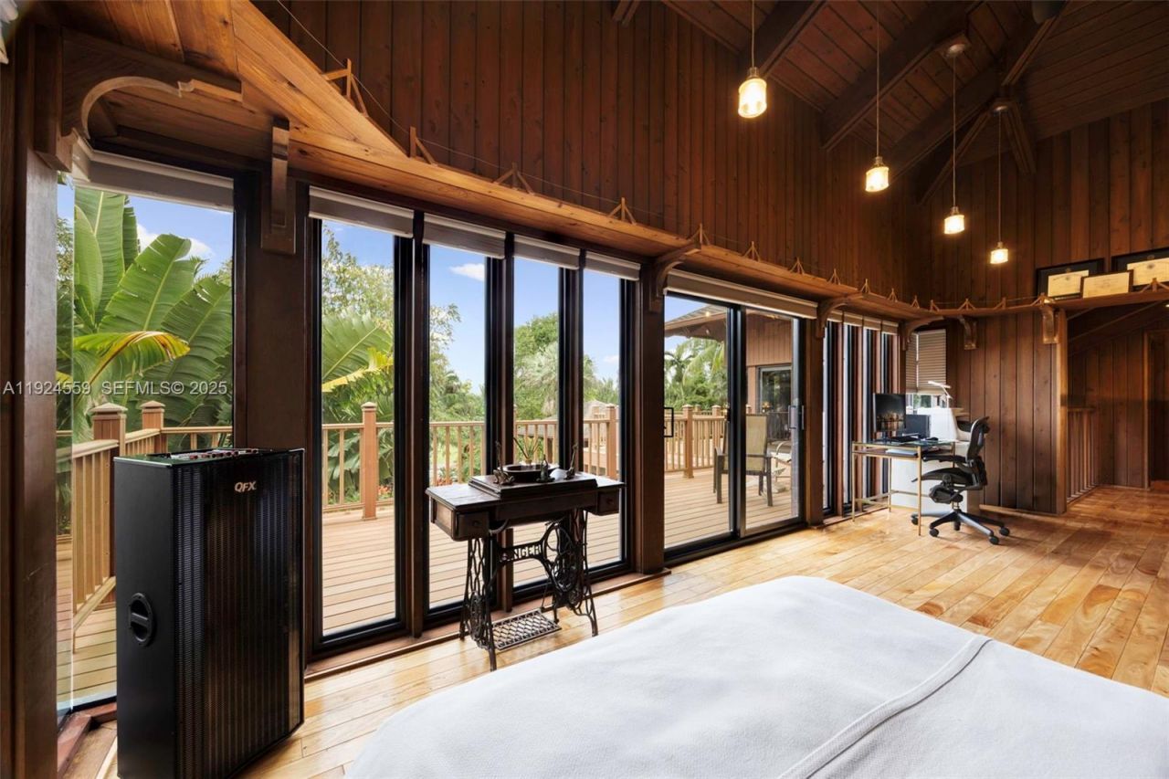 21675 SW 232nd St, Miami, FL 33170 Photo