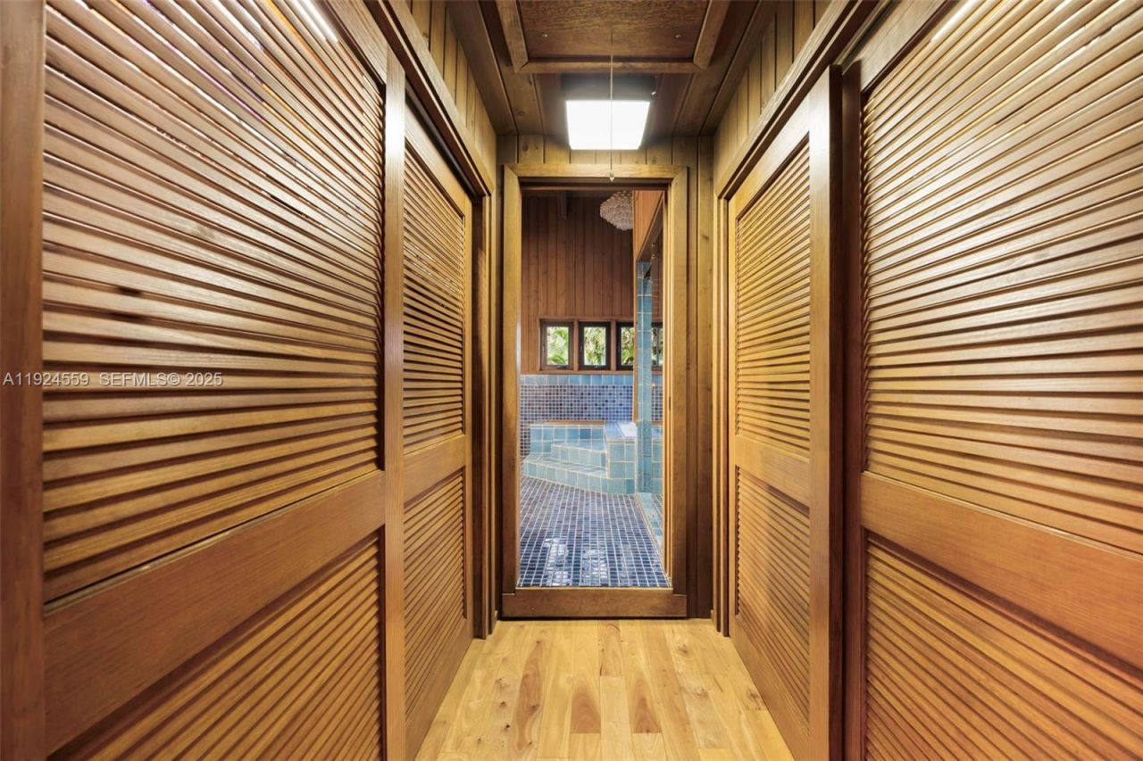 21675 SW 232nd St, Miami, FL 33170 Photo