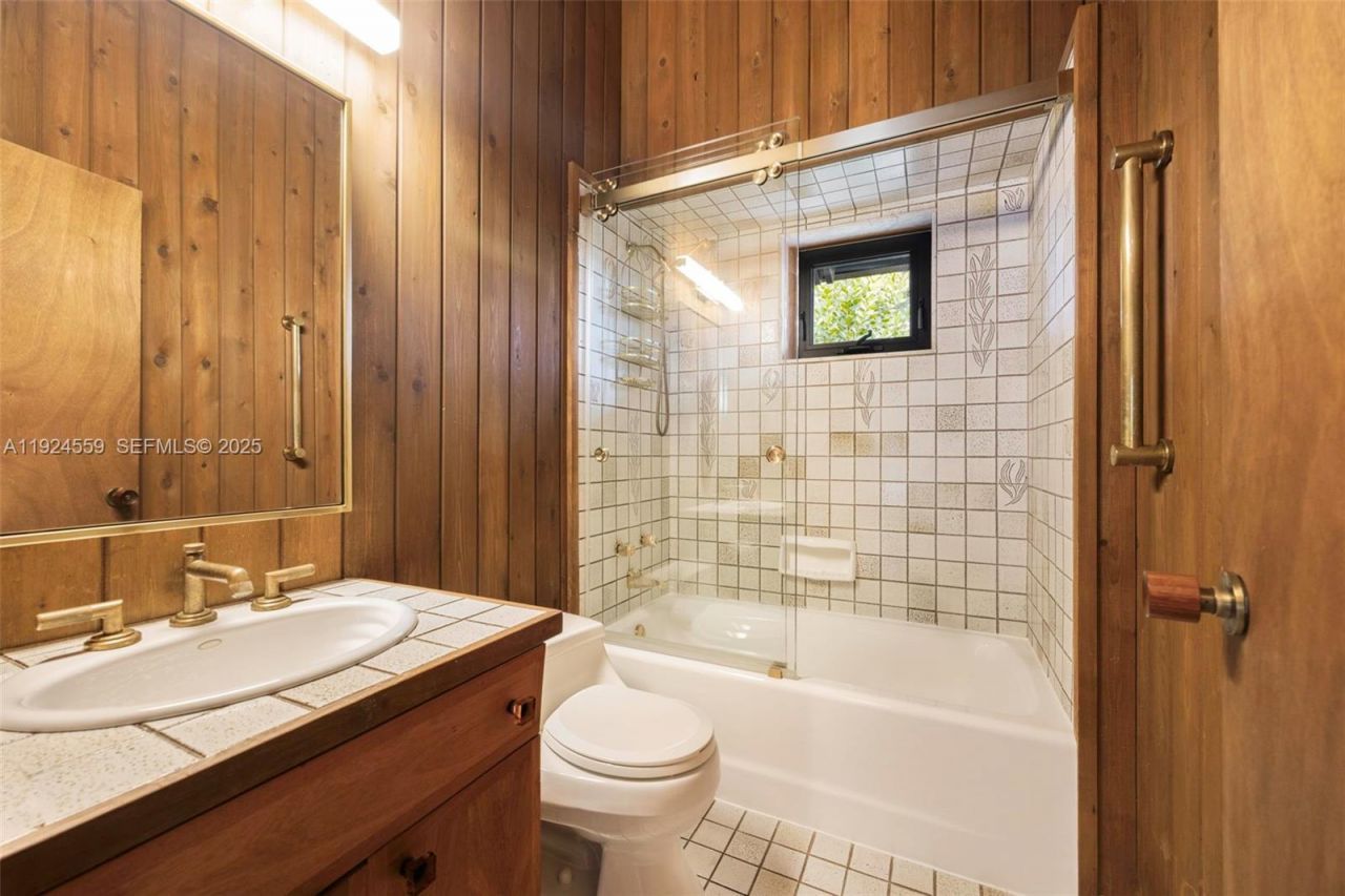 21675 SW 232nd St, Miami, FL 33170 Photo