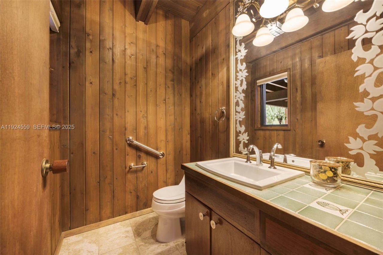 21675 SW 232nd St, Miami, FL 33170 Photo