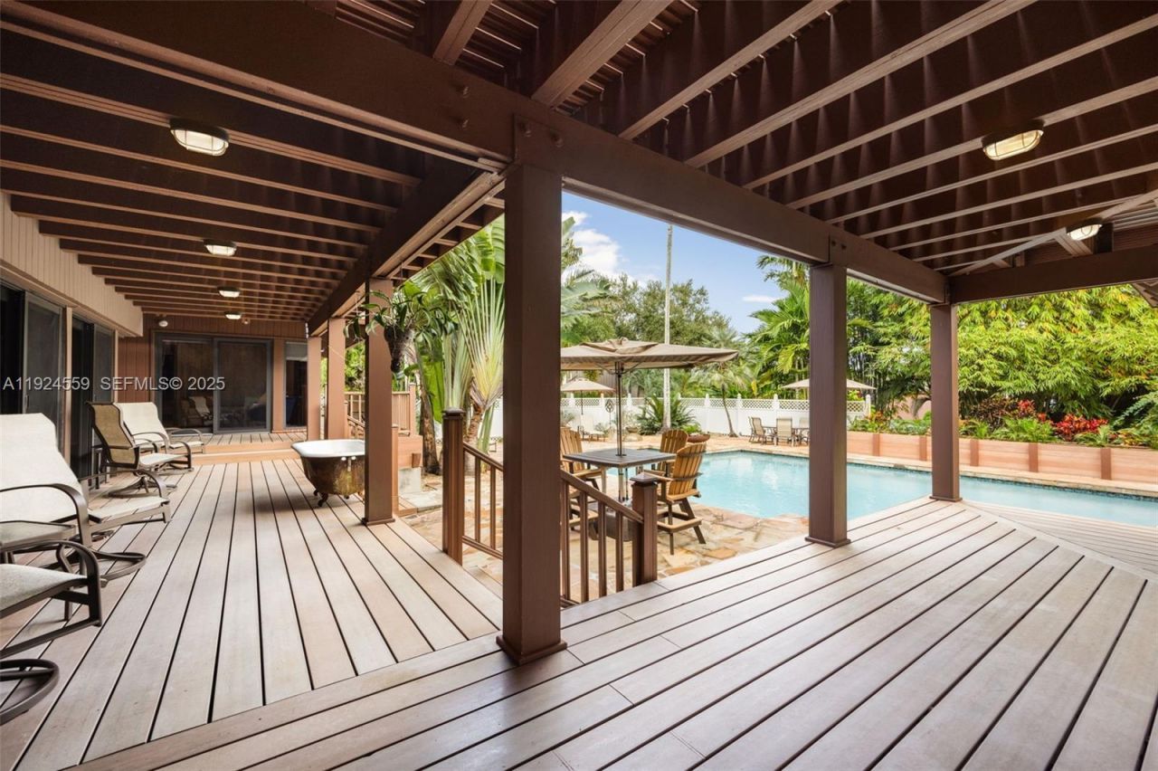 21675 SW 232nd St, Miami, FL 33170 Photo