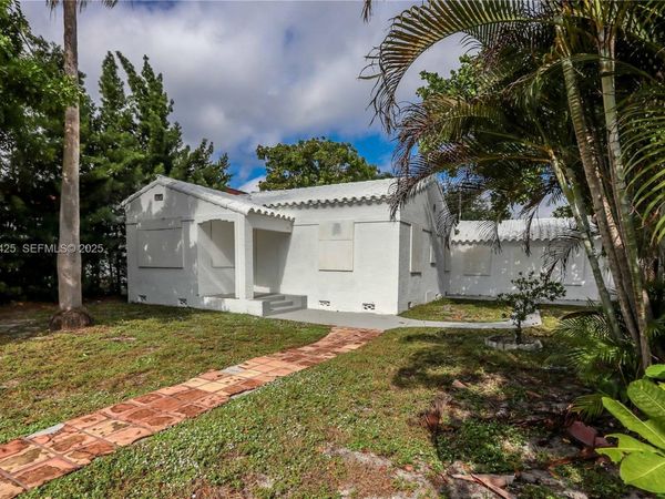 2015 Washington St, Hollywood, FL 33020