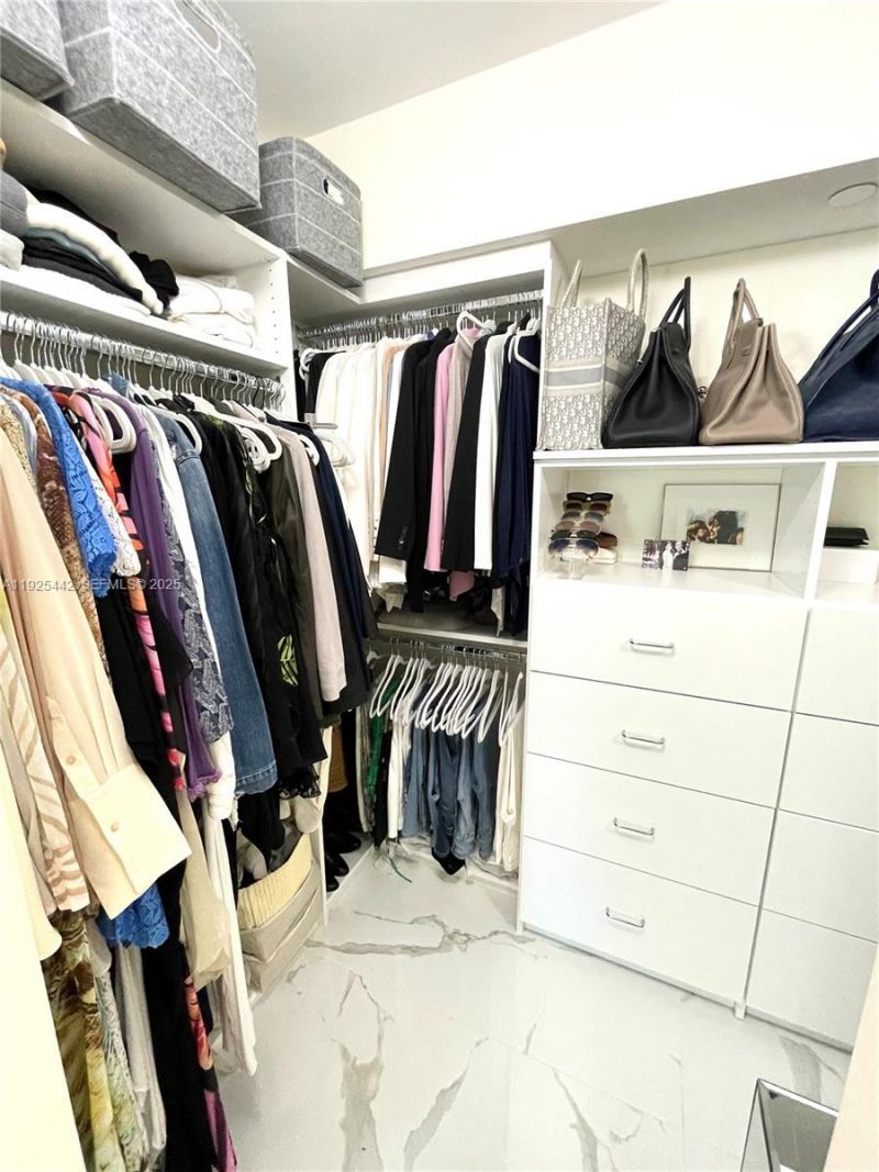 5900 Collins Ave, Unit 1104, Miami Beach, FL 33140 Photo