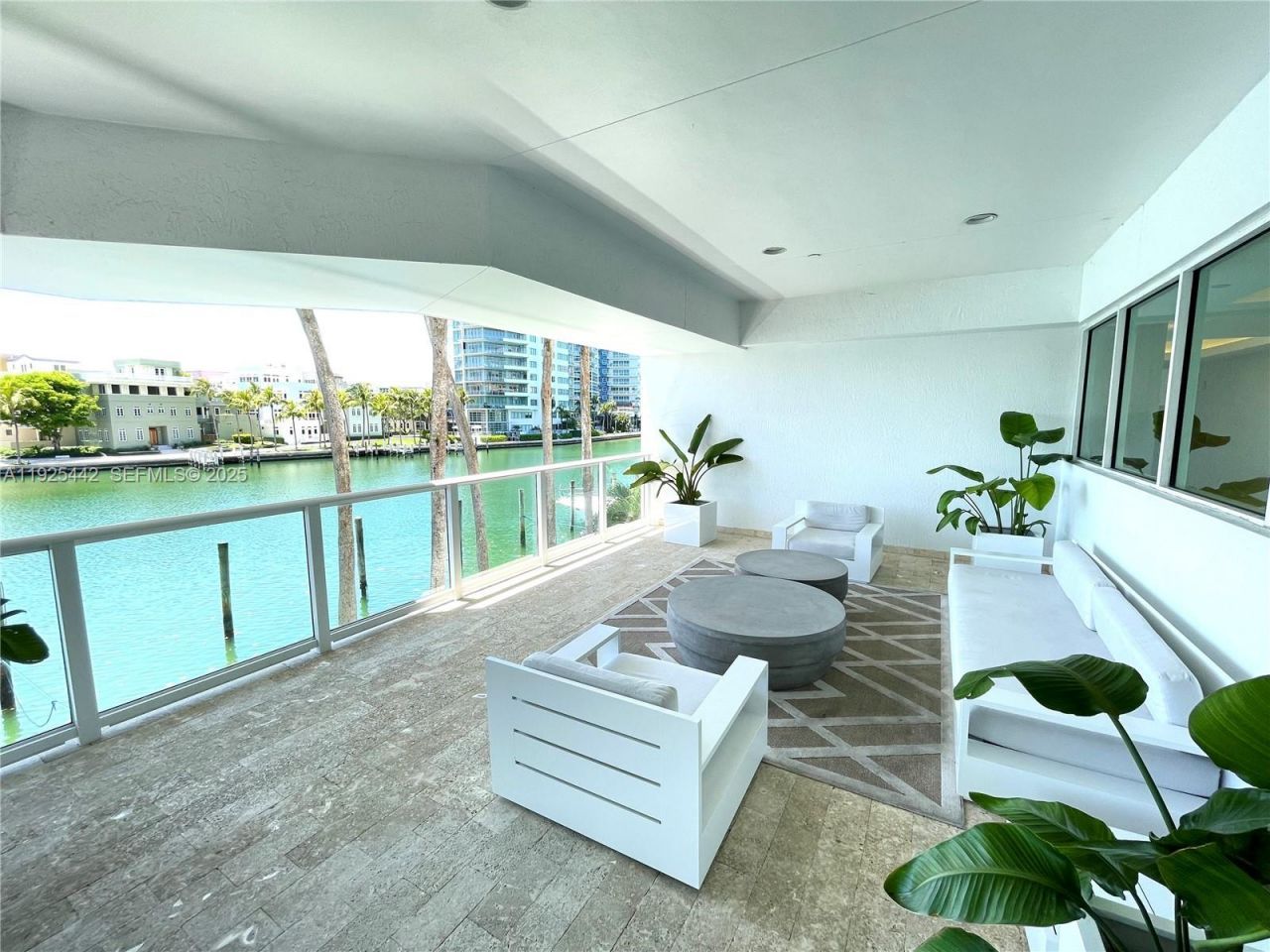 5900 Collins Ave, Unit 1104, Miami Beach, FL 33140 Photo