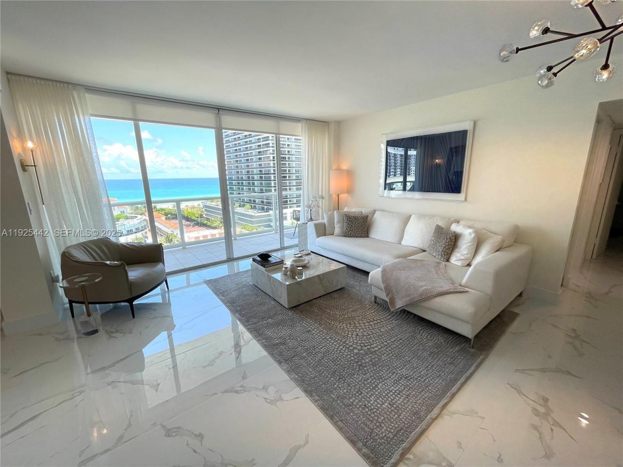 5900 Collins Ave, Unit 1104, Miami Beach, FL 33140 Photo