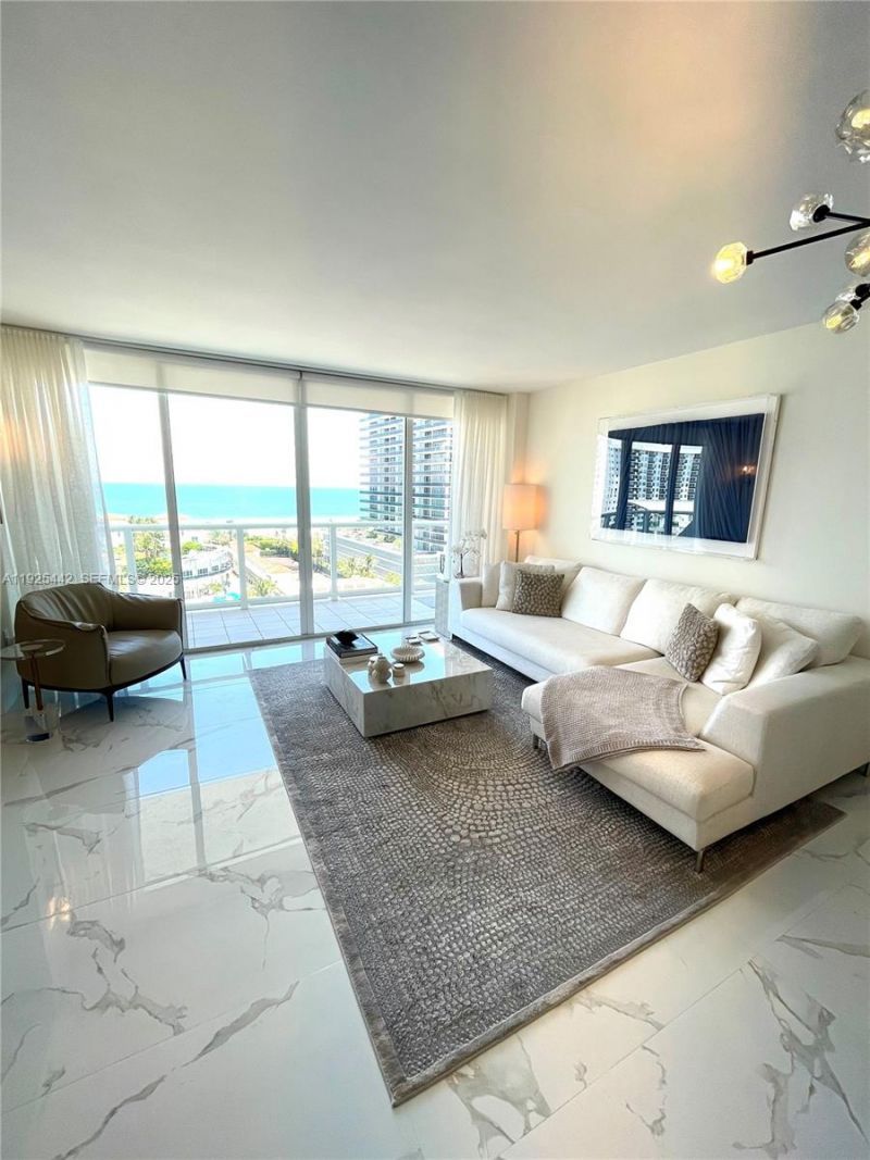 5900 Collins Ave, Unit 1104, Miami Beach, FL 33140 Photo
