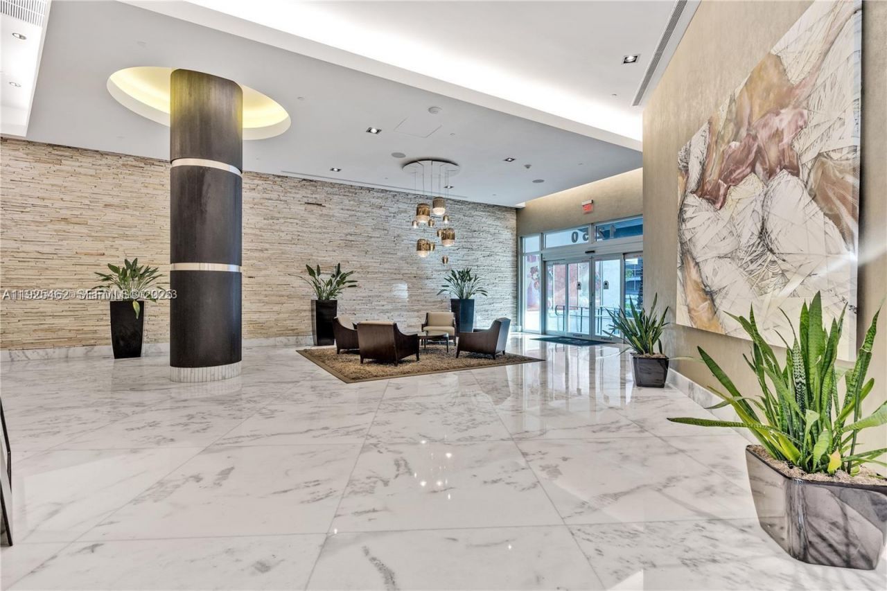 1250 S Miami Ave, Unit 2805, Miami, FL 33130 Photo