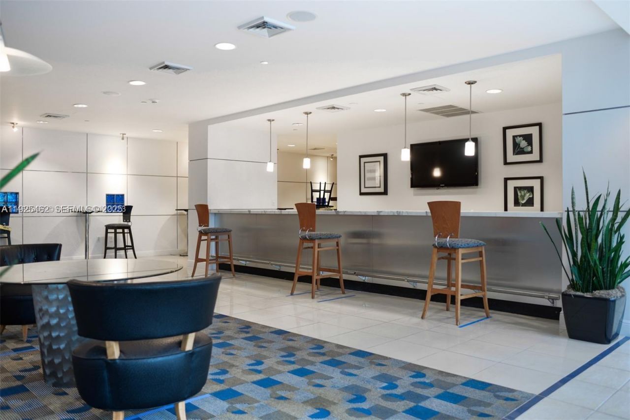 1250 S Miami Ave, Unit 2805, Miami, FL 33130 Photo