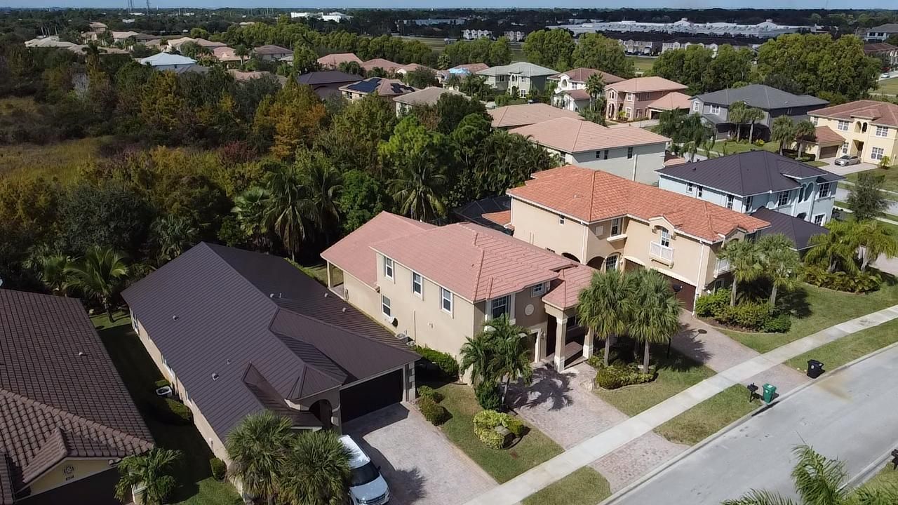 2322 SW Newport Isles Boulevard, Port Saint Lucie, FL 34953 Photo