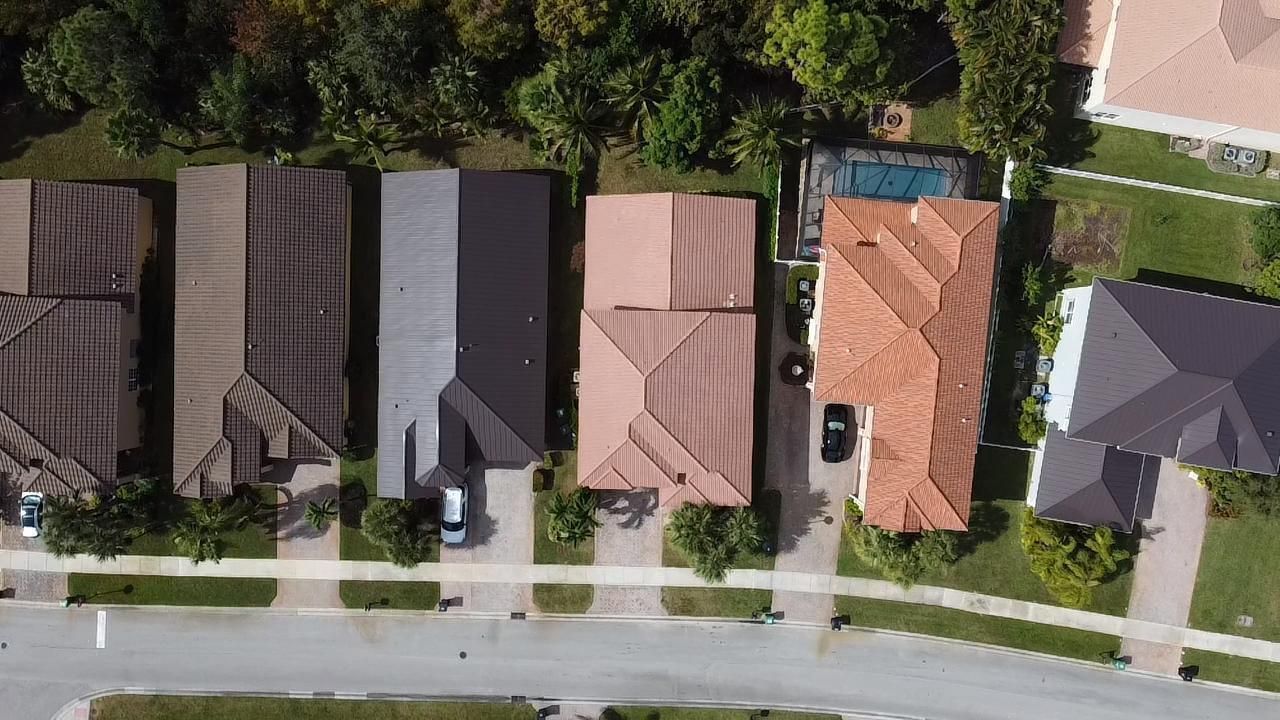 2322 SW Newport Isles Boulevard, Port Saint Lucie, FL 34953 Photo