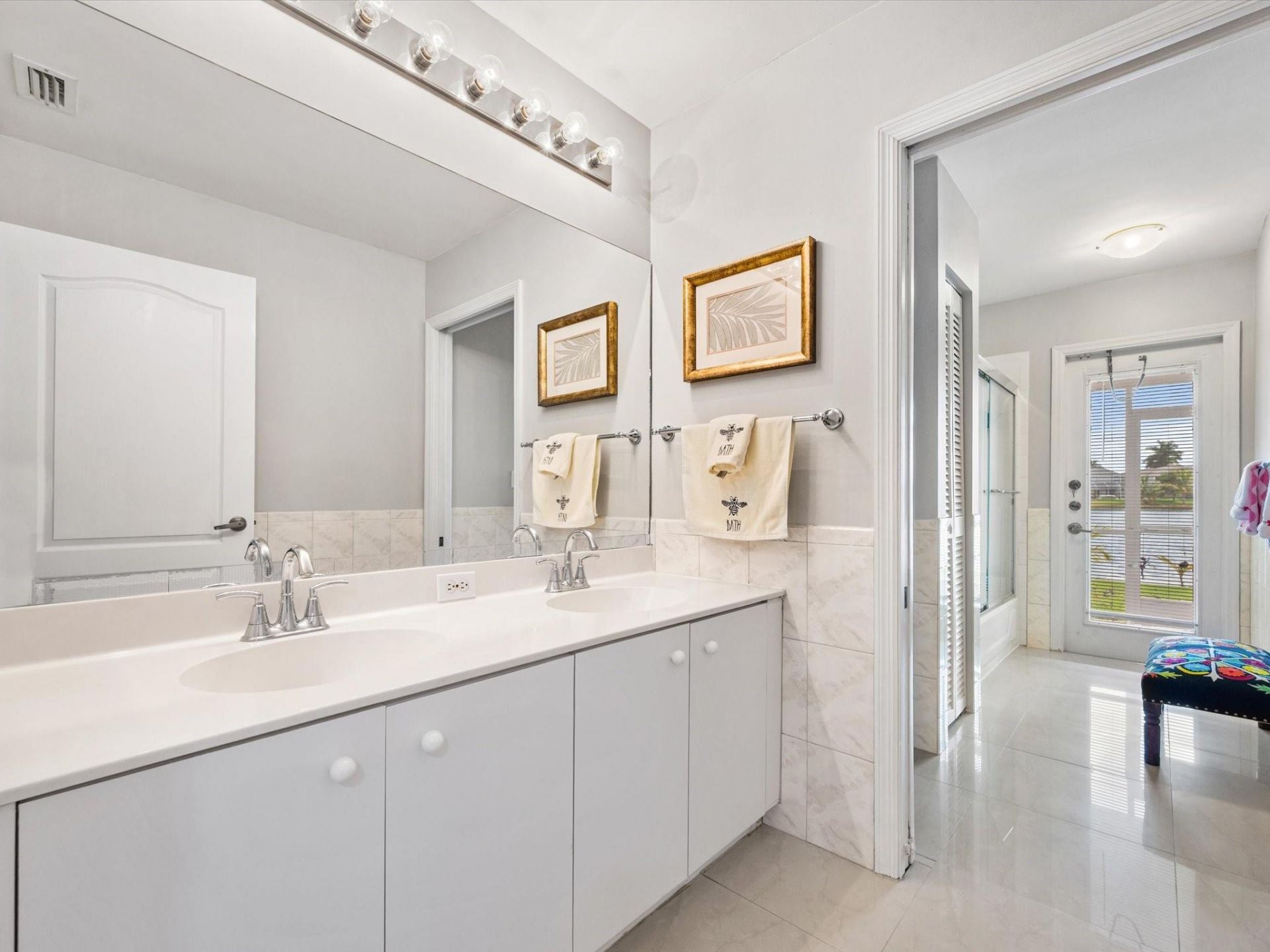 1011 NW 193rd Avenue, Pembroke Pines, FL 33029 Photo