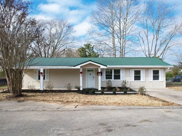 1795 Highland Avenue NW, Cleveland, TN 37311