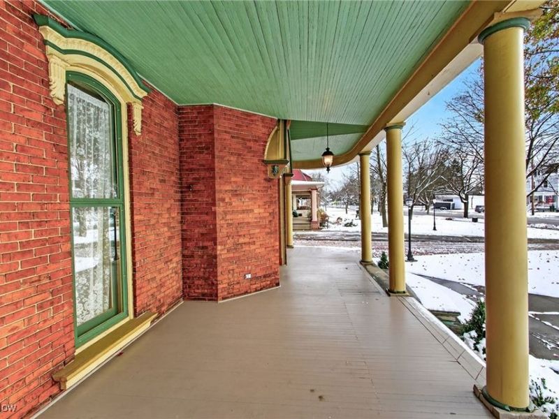 459 E High Avenue, New Philadelphia, OH 44663 Photo 11