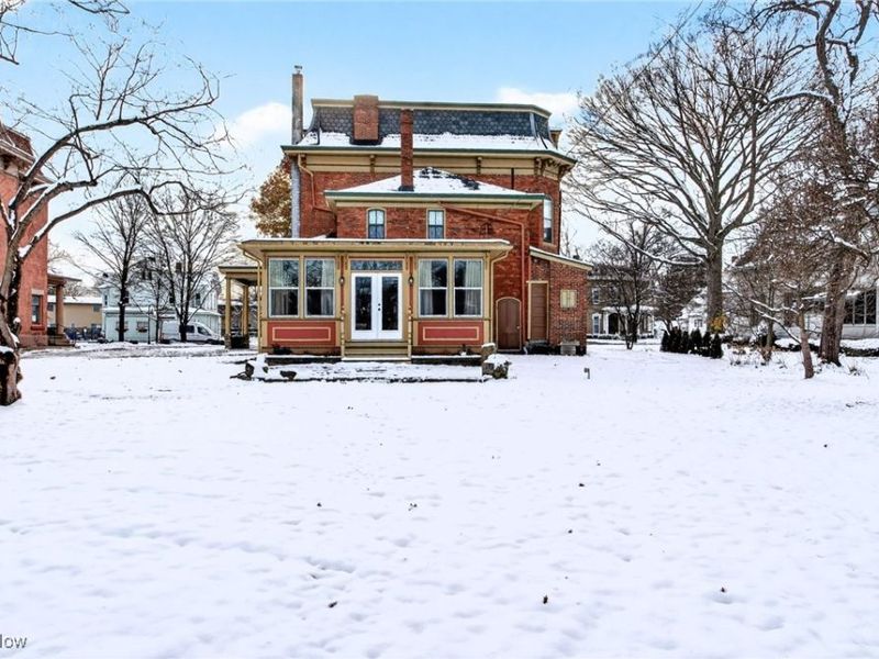 459 E High Avenue, New Philadelphia, OH 44663 Photo 6