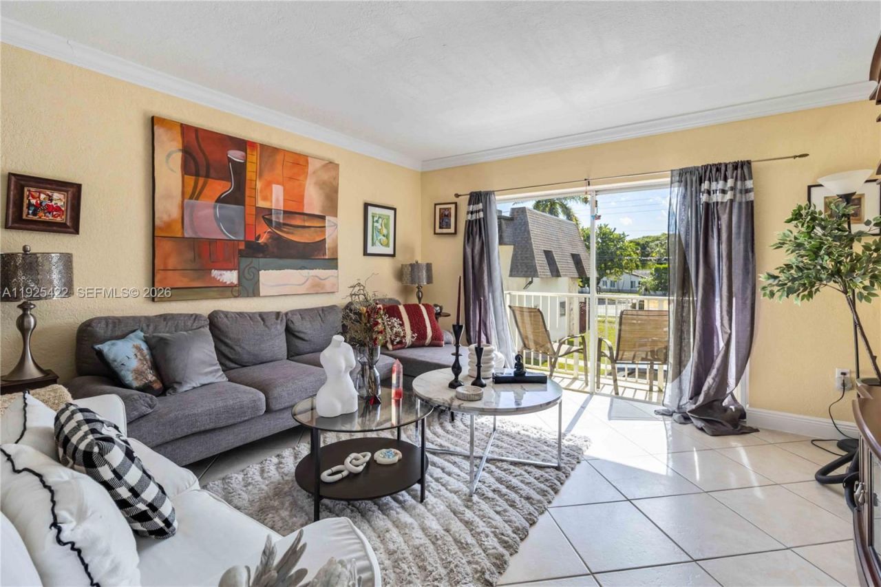 8475 SW 94th St, Unit 217E, Miami, FL 33156 Photo