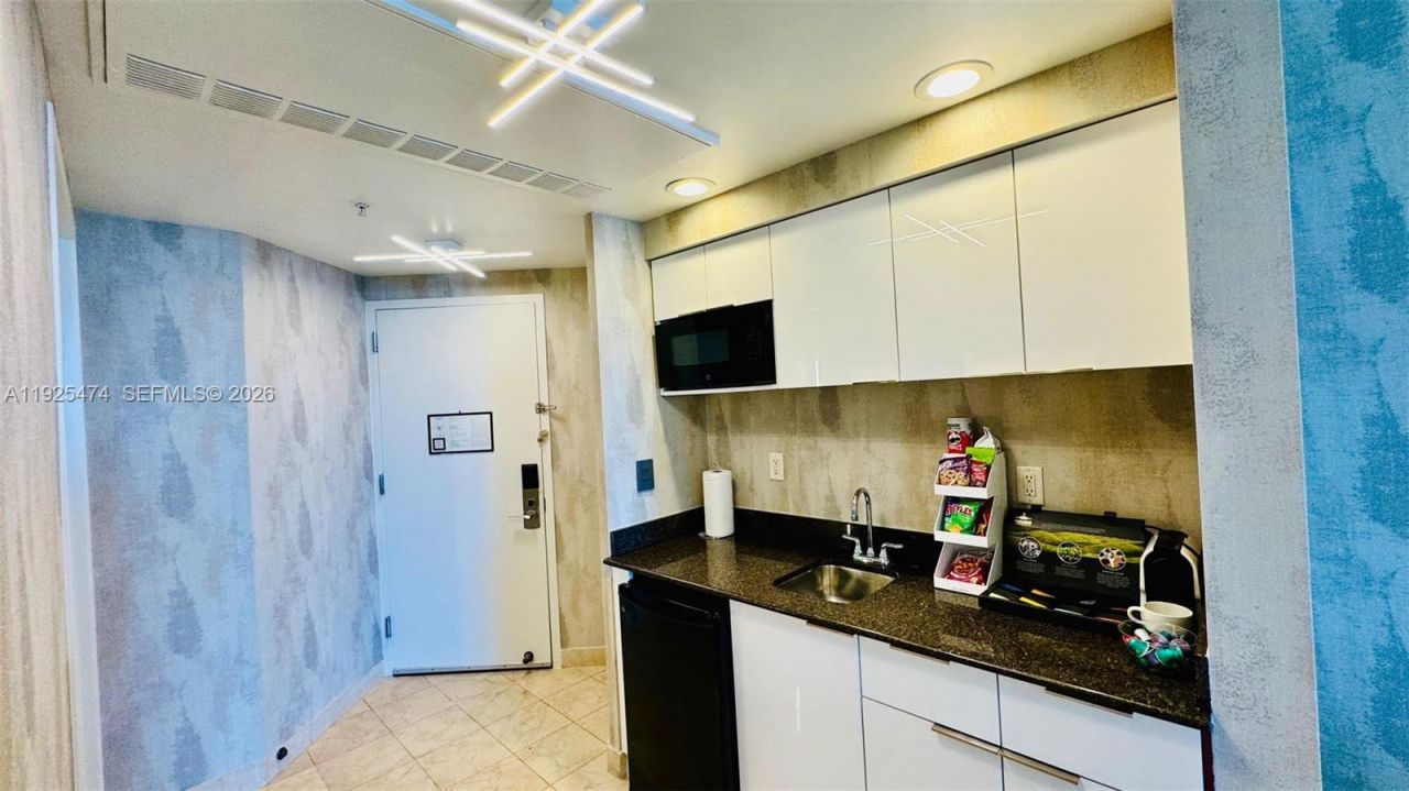 18001 Collins Ave, Unit 1110, Sunny Isles Beach, FL 33160 Photo