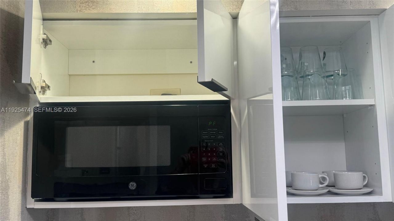 18001 Collins Ave, Unit 1110, Sunny Isles Beach, FL 33160 Photo