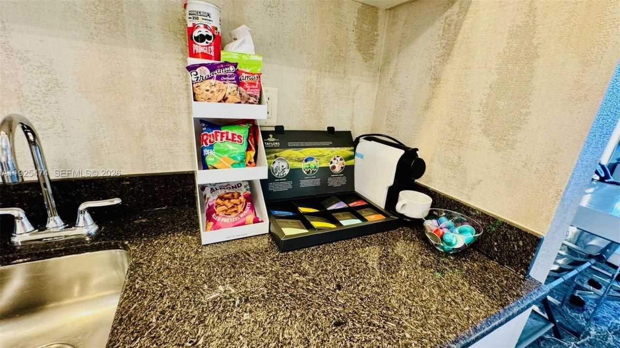 18001 Collins Ave, Unit 1110, Sunny Isles Beach, FL 33160 Photo