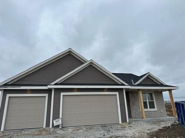 500 Midge St, Johnson Creek, WI 53038