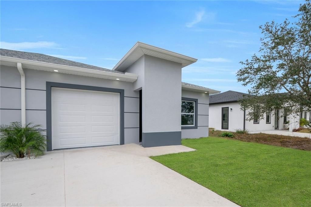 4648/4650 Leonard Blvd S, Lehigh Acres, FL 33973 Photo