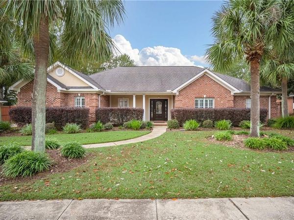 5476 Henning Drive W, Mobile, AL 36619