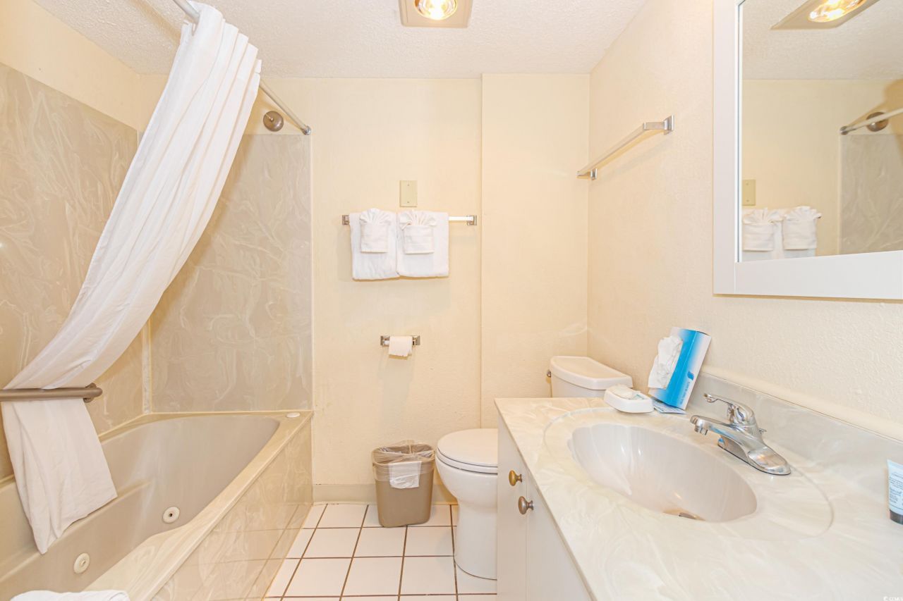 1304 N Ocean Blvd. Photo 17