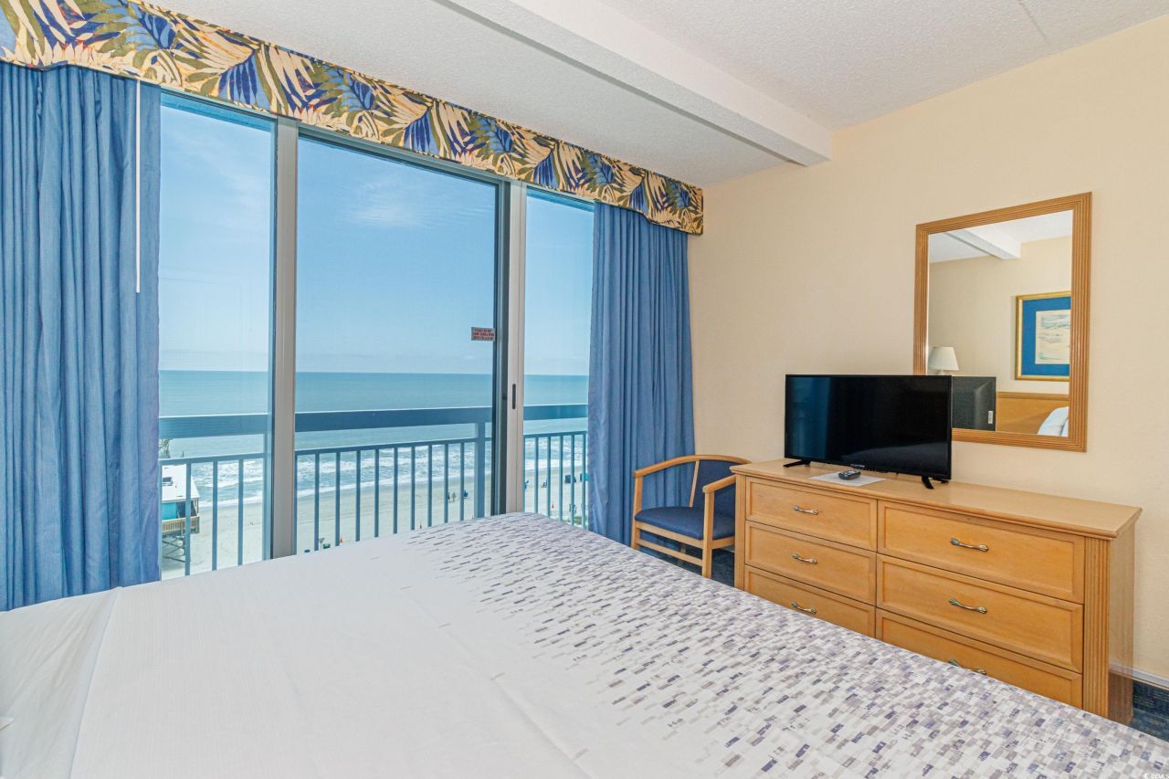 1304 N Ocean Blvd. Photo 6