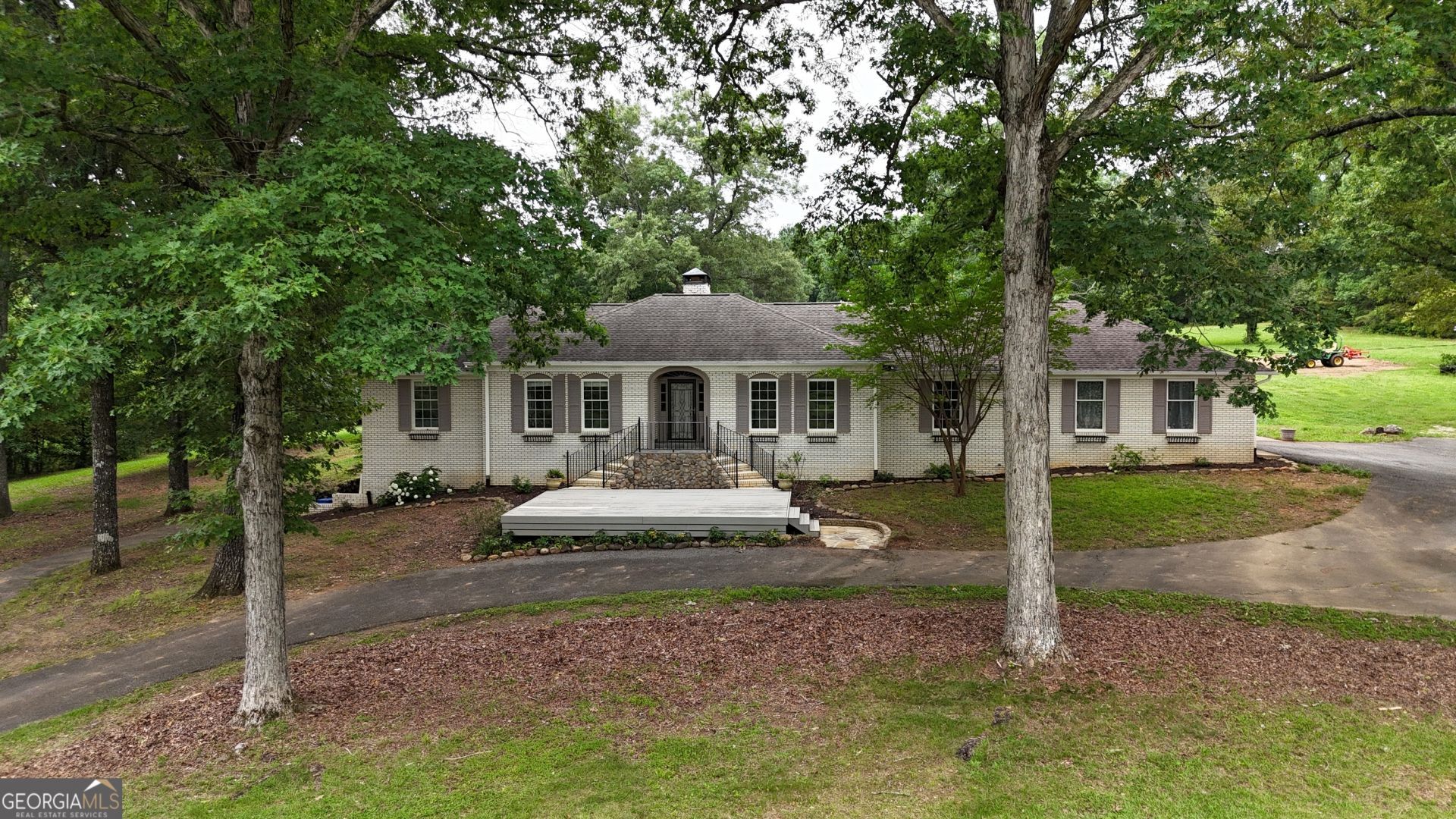 400 Simpson Road Ne, White, GA 30184 Main Photo
