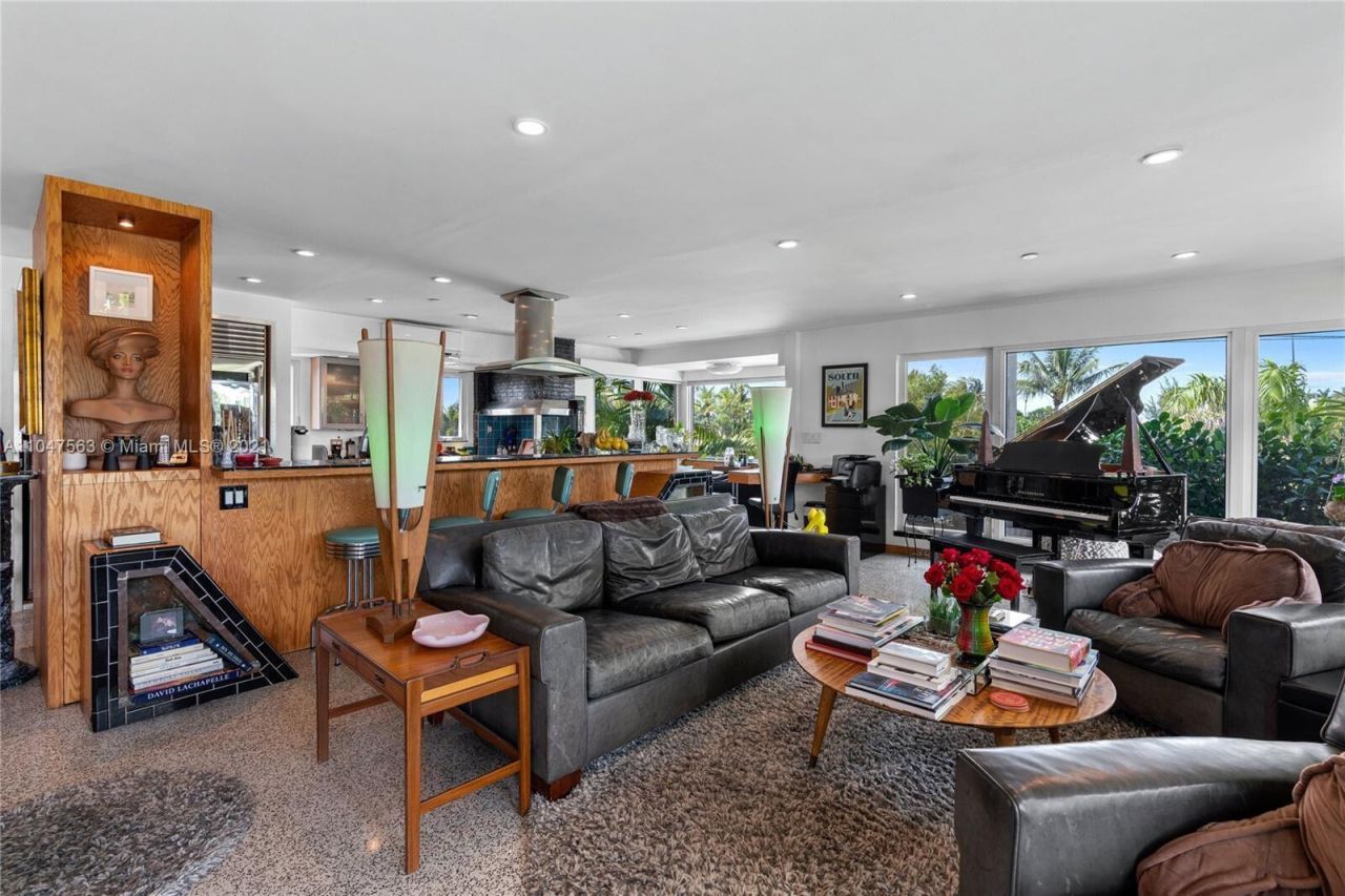 2200 NE 26th Street, Wilton Manors, FL 33305 Photo