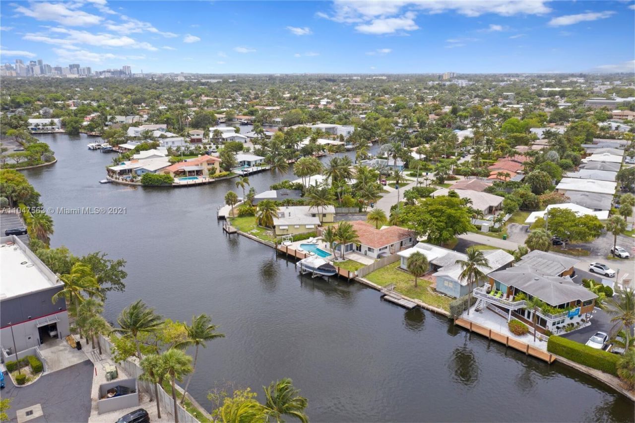 2200 NE 26th Street, Wilton Manors, FL 33305 Photo