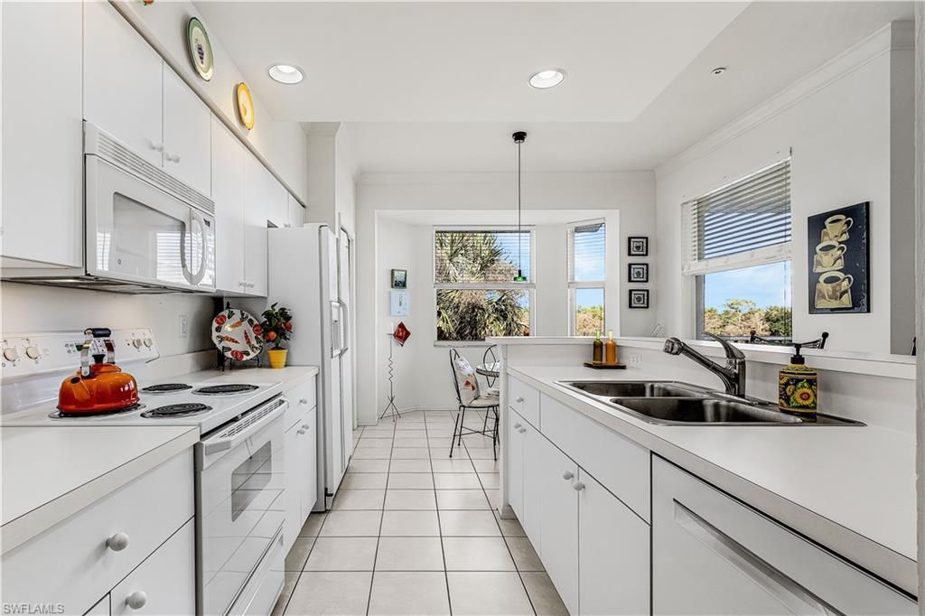 8505 Naples Heritage Dr, Unit 146, Naples, FL 34112 Photo