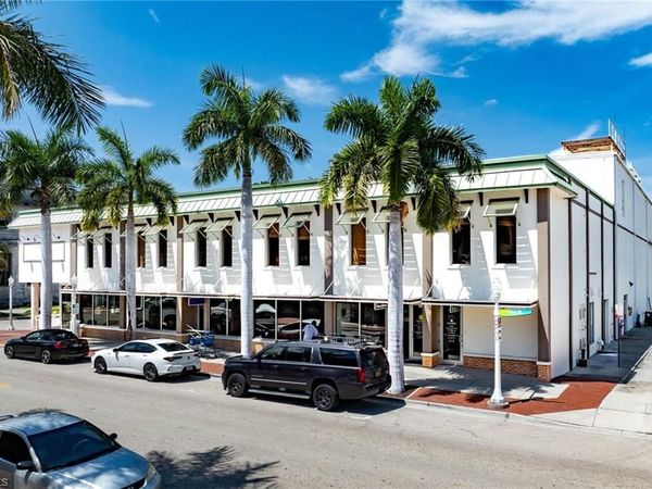 2401 First ST , Unit 300, FORT MYERS, FL 33901