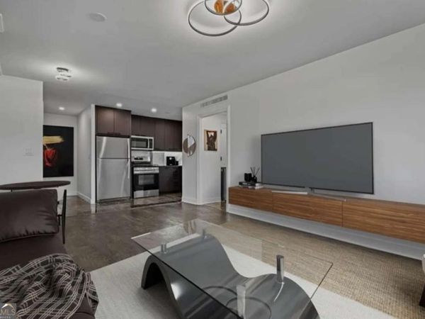 2285 Peachtree Road NE, Unit 1004, Atlanta, GA 30309