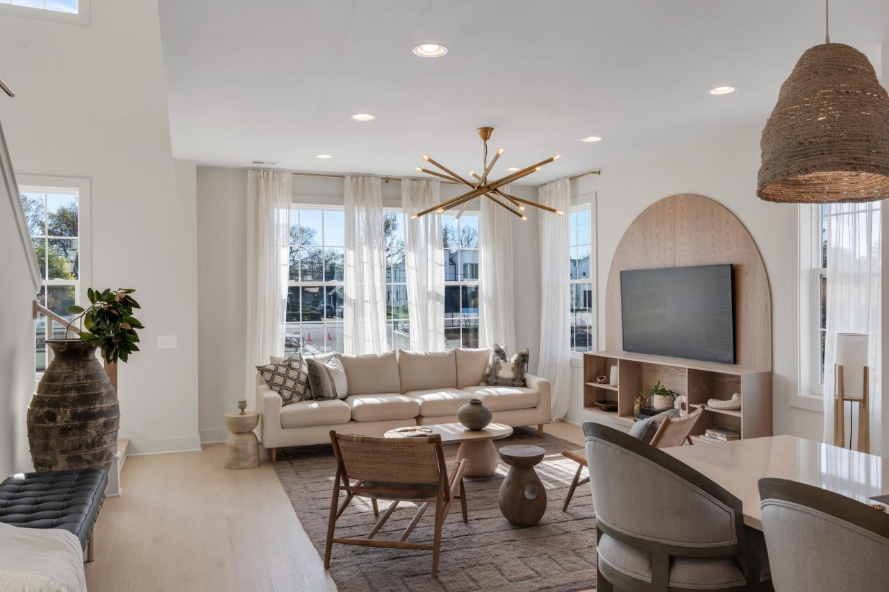 308 Edith Cir , Nashville, TN 37208 Main Photo