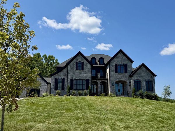 9900 Amarosa Ct, Brentwood, TN 37027