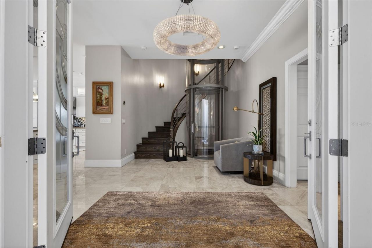 1009 Royal Pass Road, Tampa, FL 33602 Photo