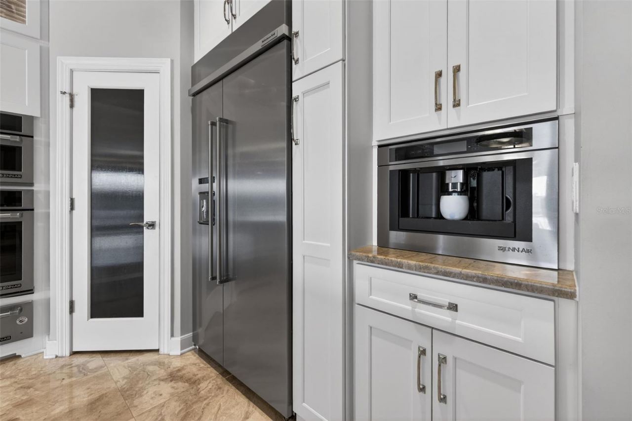 1009 Royal Pass Road, Tampa, FL 33602 Photo