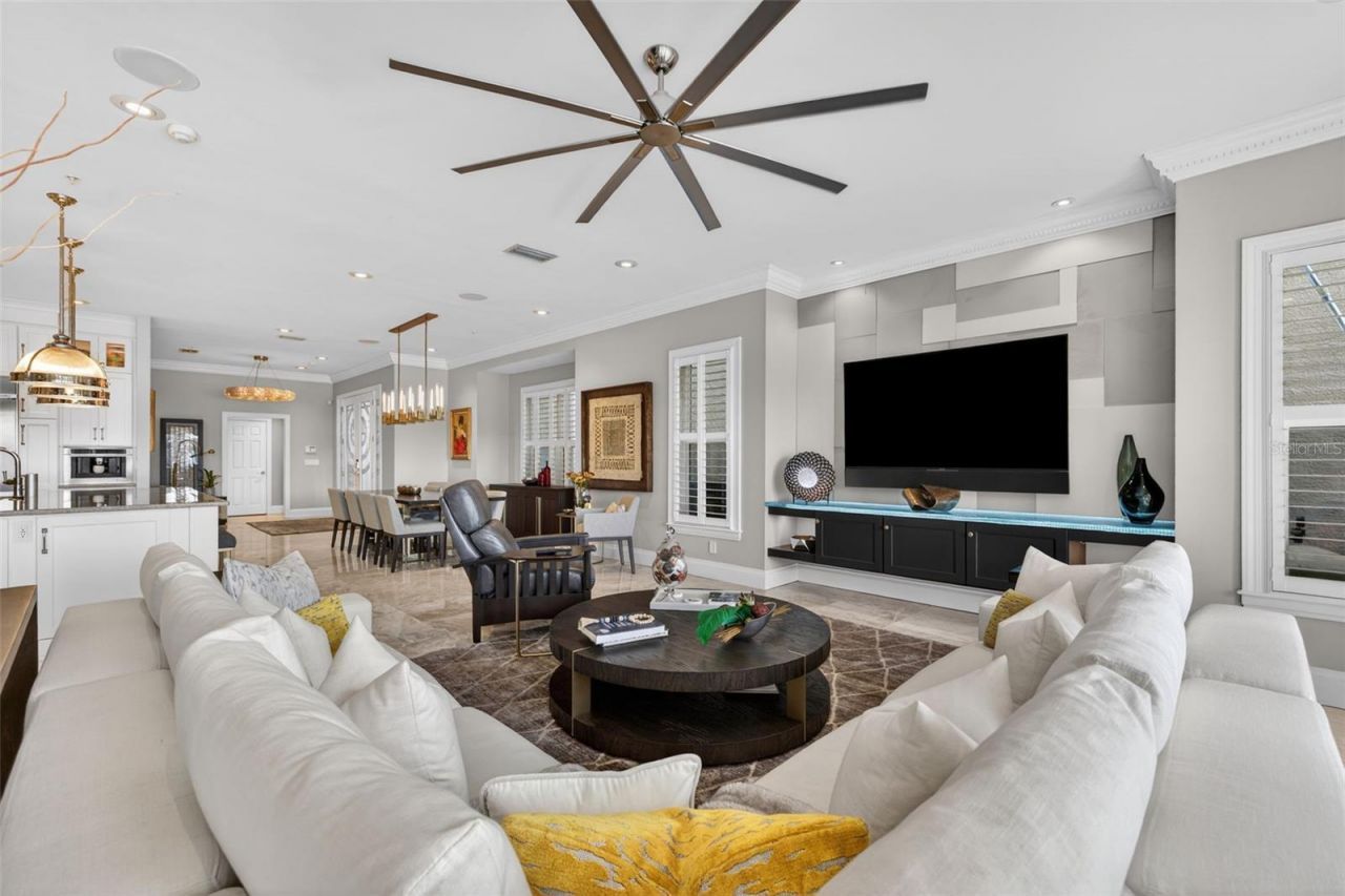 1009 Royal Pass Road, Tampa, FL 33602 Photo