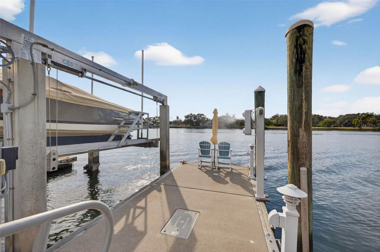 1009 Royal Pass Road, Tampa, FL 33602 Photo