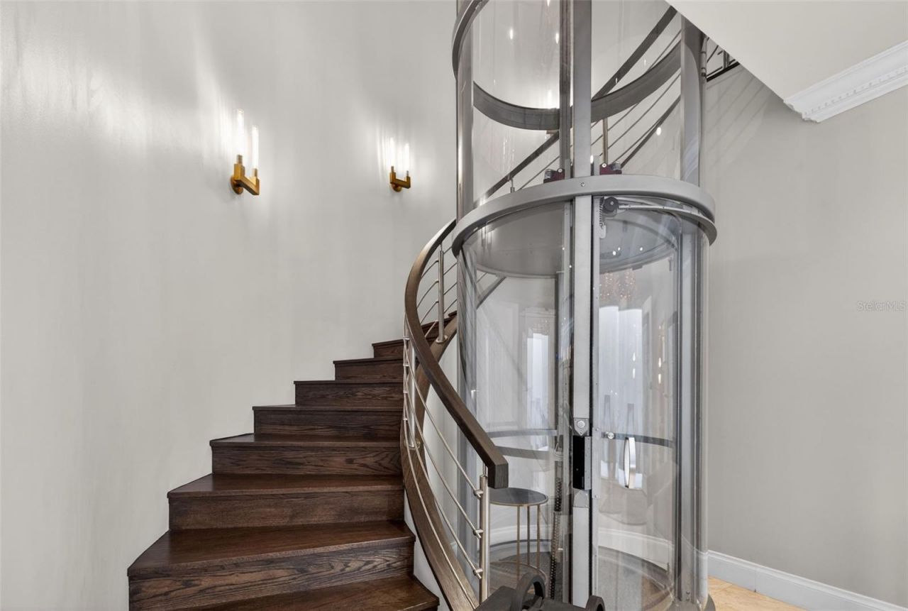 1009 Royal Pass Road, Tampa, FL 33602 Photo