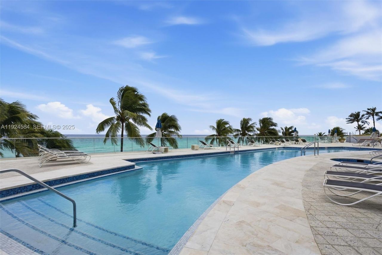 19111 Collins Ave, Unit 505, Sunny Isles Beach, FL 33160 Photo