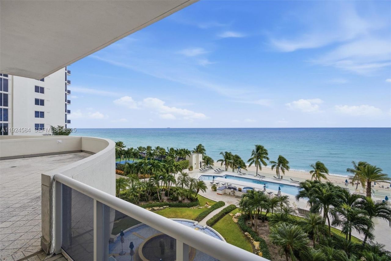 19111 Collins Ave, Unit 505, Sunny Isles Beach, FL 33160 Photo