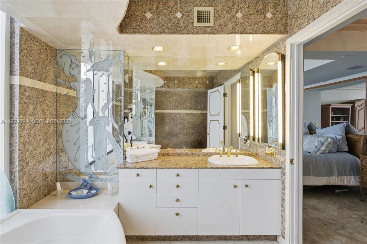 19111 Collins Ave, Unit 505, Sunny Isles Beach, FL 33160 Photo